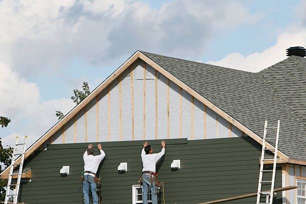 Professional Siding Installation technician working in Hanover, OH